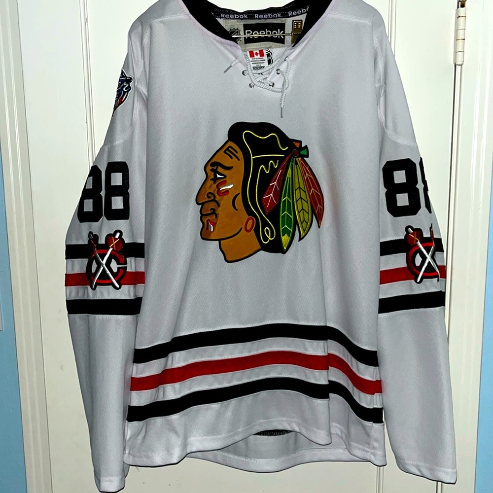 2015 Reebok Chicago Blackhawks NHL Jersey Kane 88

Happy Gilmore!